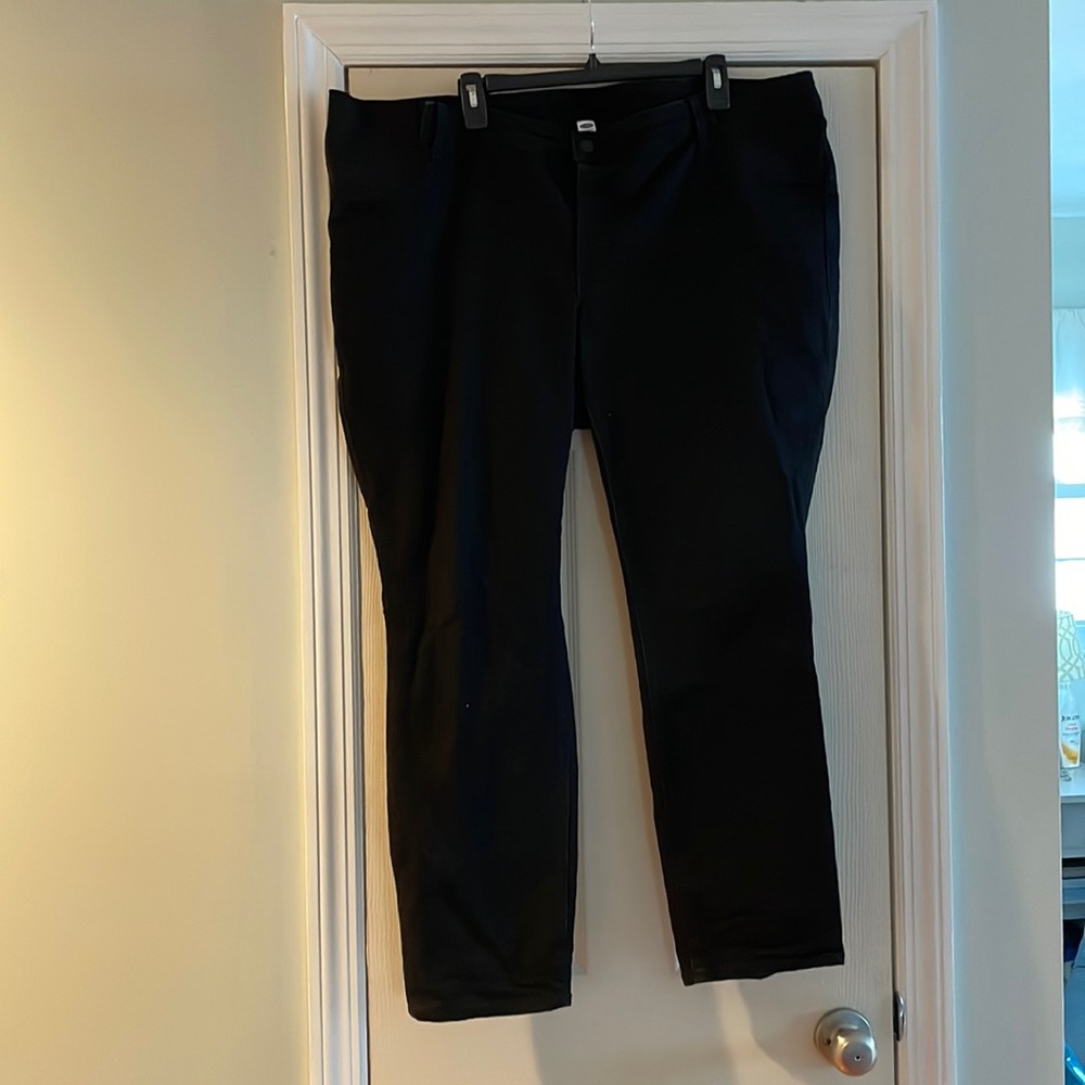 Old Navy Maternity Jeans, Size 18